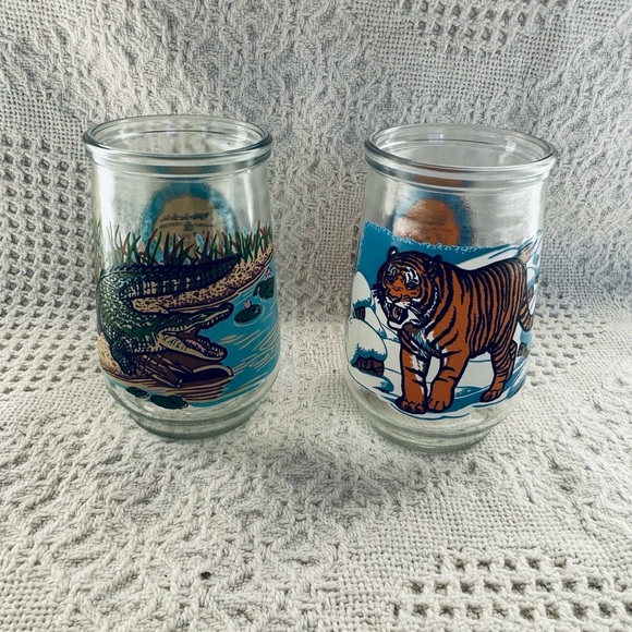Welch’s Endangered Species Collector Glassed (2) - Picture 1 of 2